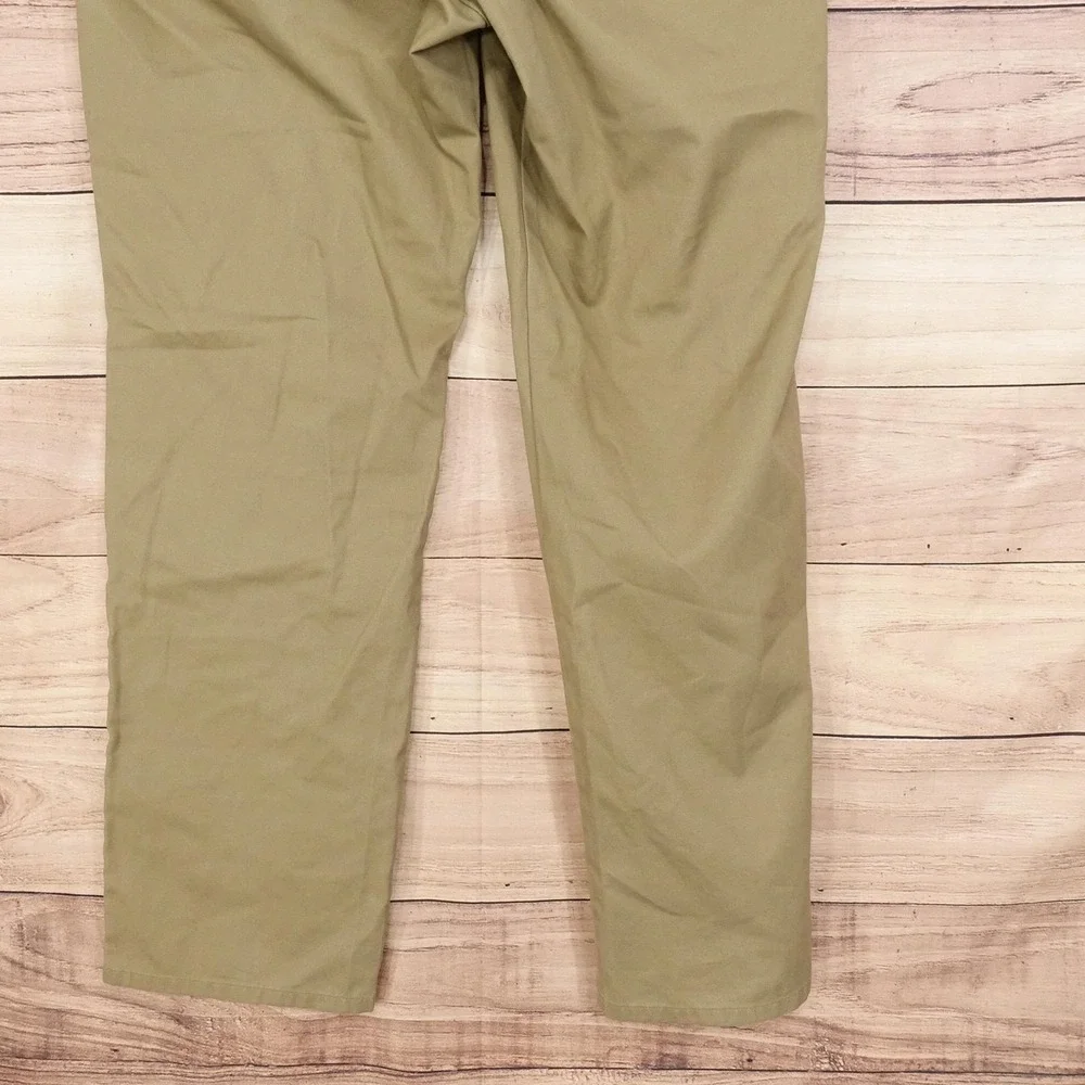 Dockers Pants Mens 36x32 Beige Straight Fit Chino Flat Front Pockets Casual